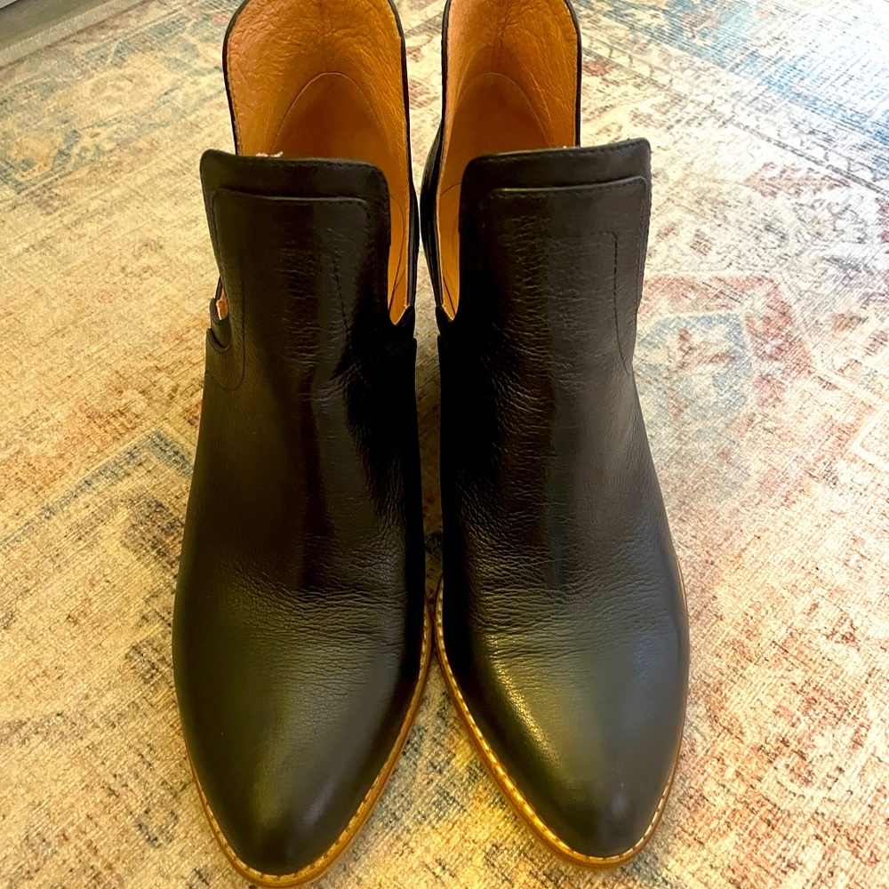 Silent D black leather cut out booties SIZE 39